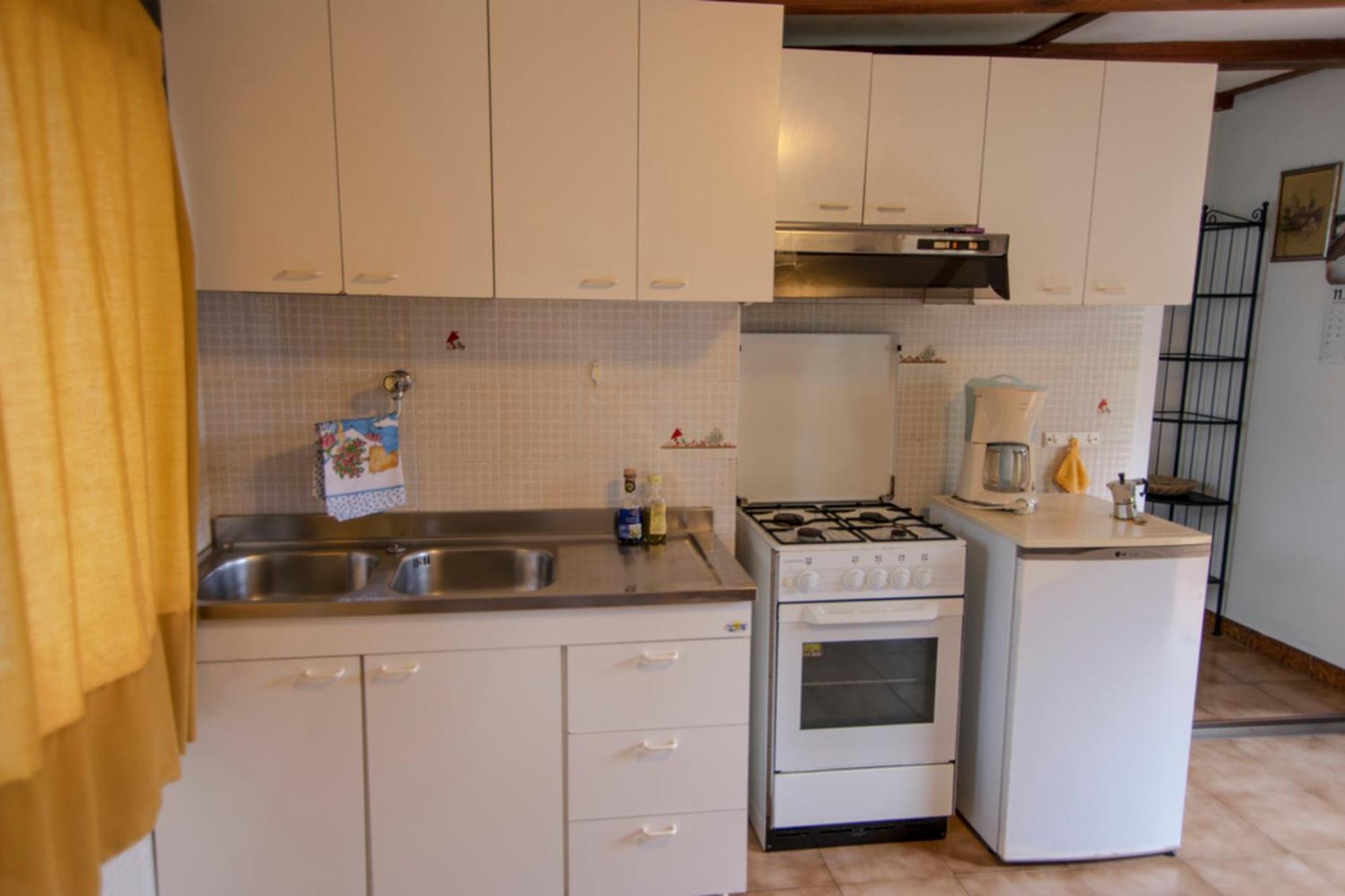 Casa Furrer Aparthotel Tirrenia Rum bild