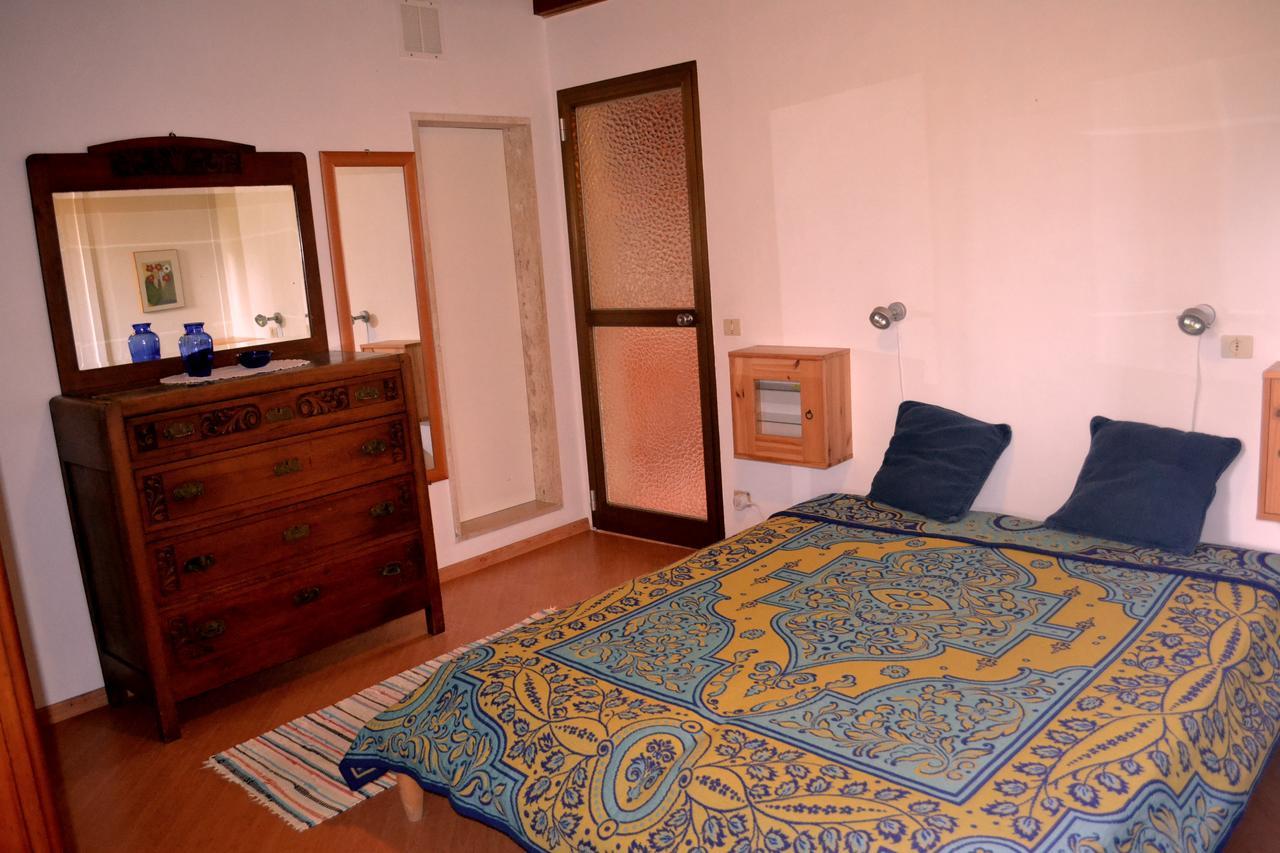 Casa Furrer Aparthotel Tirrenia Rum bild