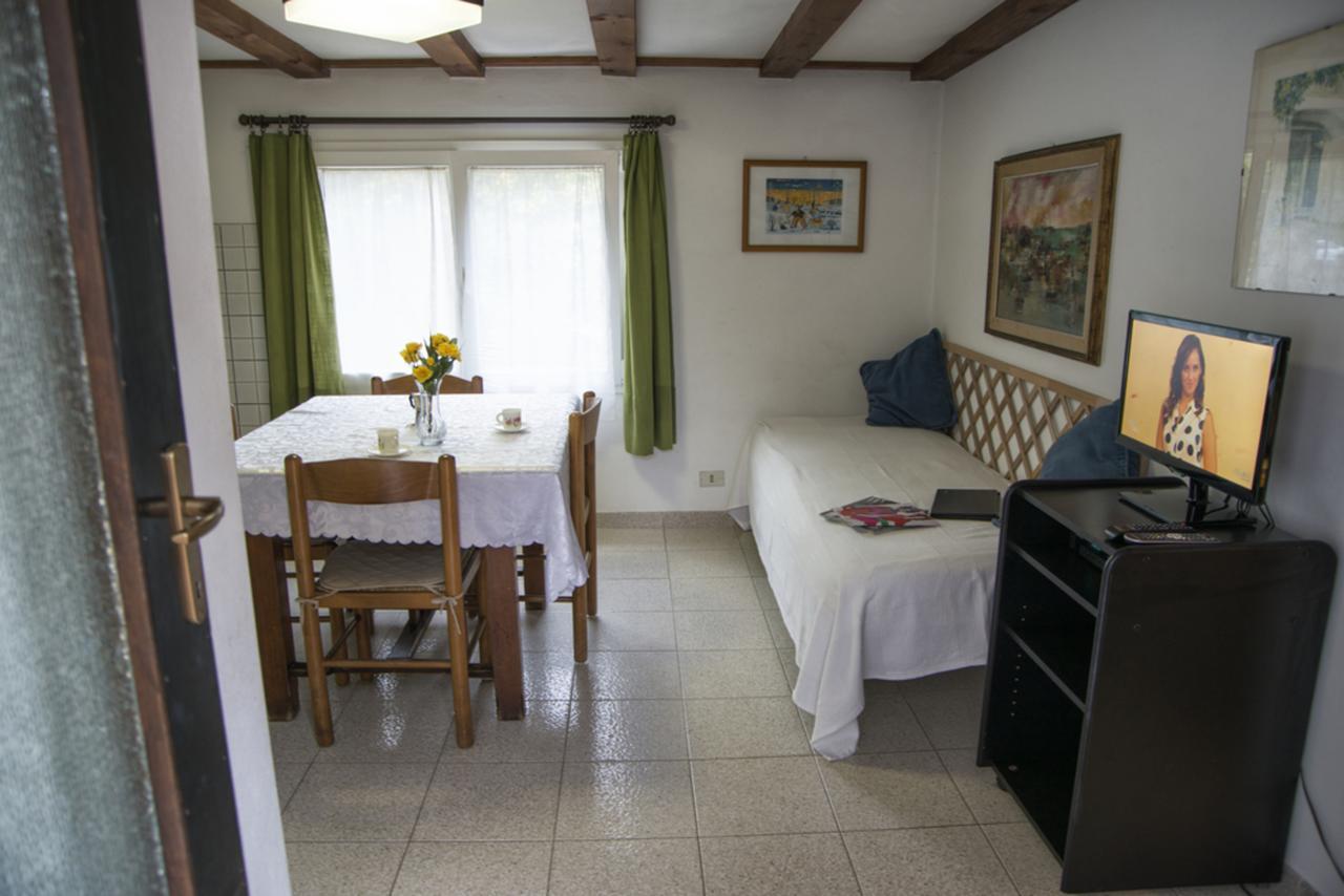 Casa Furrer Aparthotel Tirrenia Exteriör bild