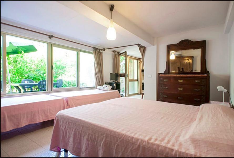 Casa Furrer Aparthotel Tirrenia Exteriör bild